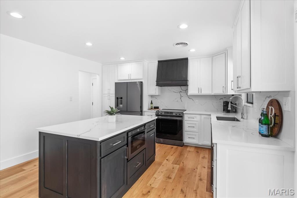 Country Hill Farm 02 - Residential