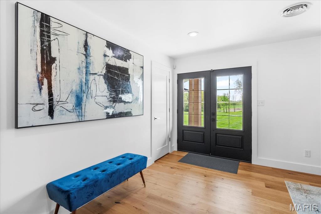 Country Hill Farm 02 - Residential