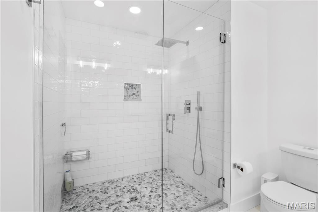 Country Hill Farm 02 - Residential