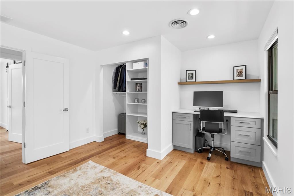 Country Hill Farm 02 - Residential