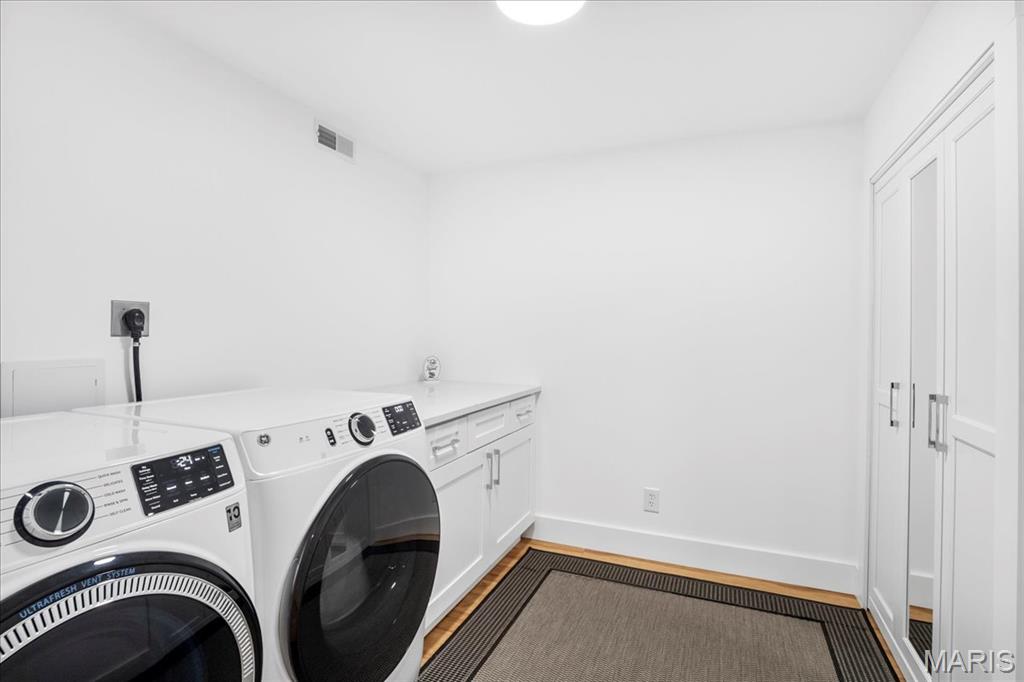 Country Hill Farm 02 - Residential