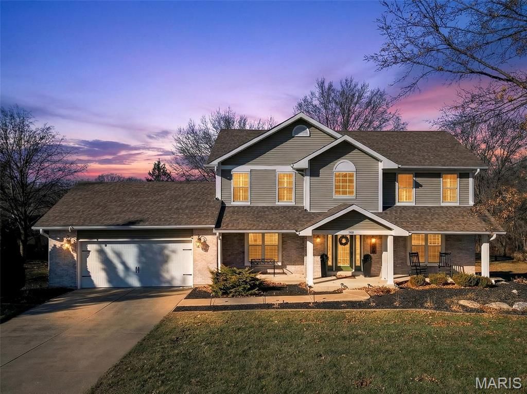 Photo of 709 Scarlet Oak Drive, Lake Saint Louis, MO 63367 (MLS # 26003542)