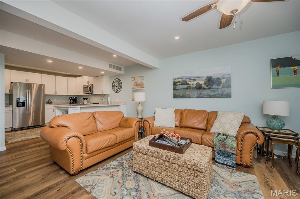 46 S Lionshead Drive