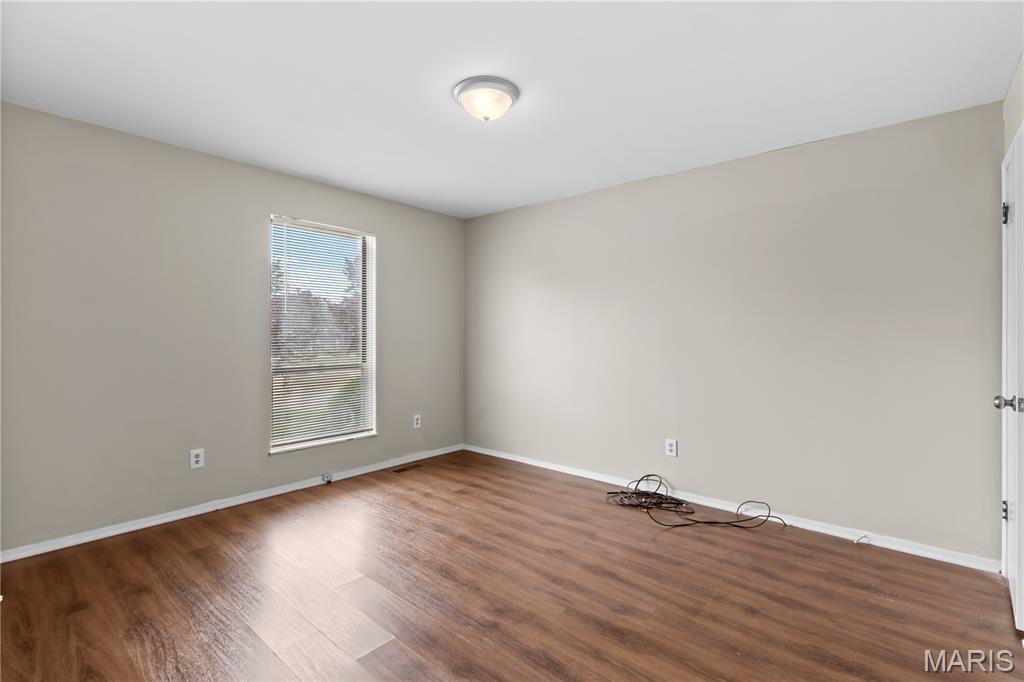 Florissant, Missouri 63034, United States, 3 Bedrooms Bedrooms, ,2 BathroomsBathrooms,Residential,Pending,132520