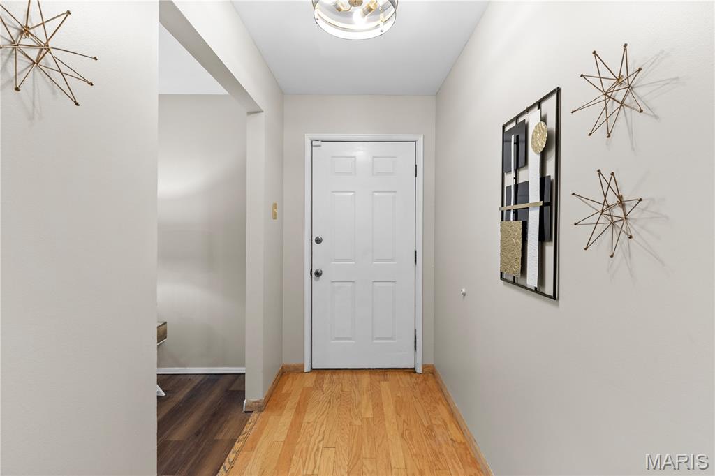 Florissant, Missouri 63034, United States, 3 Bedrooms Bedrooms, ,2 BathroomsBathrooms,Residential,Pending,132520