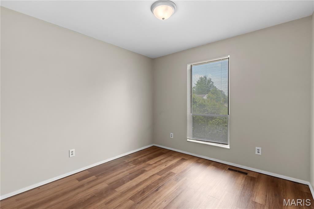 Florissant, Missouri 63034, United States, 3 Bedrooms Bedrooms, ,2 BathroomsBathrooms,Residential,Pending,132520