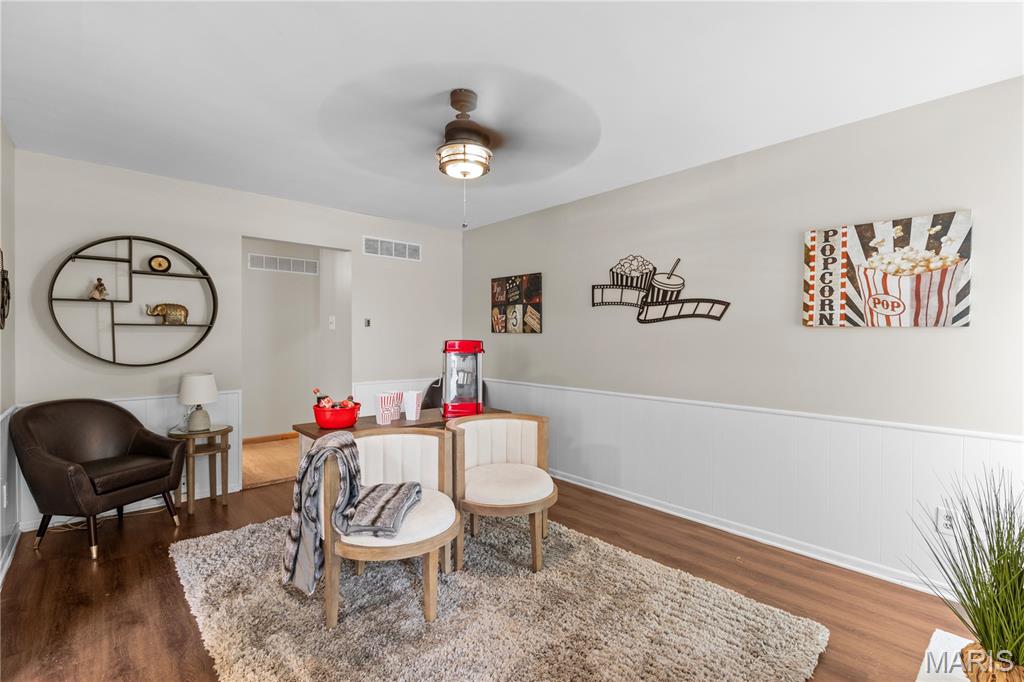 Florissant, Missouri 63034, United States, 3 Bedrooms Bedrooms, ,2 BathroomsBathrooms,Residential,Pending,132520