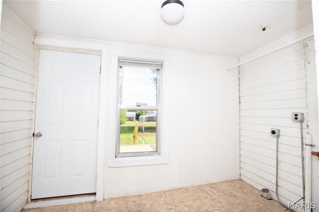 Bland, Missouri 65014, United States, 2 Bedrooms Bedrooms, ,1 BathroomBathrooms,Residential,Active,173855