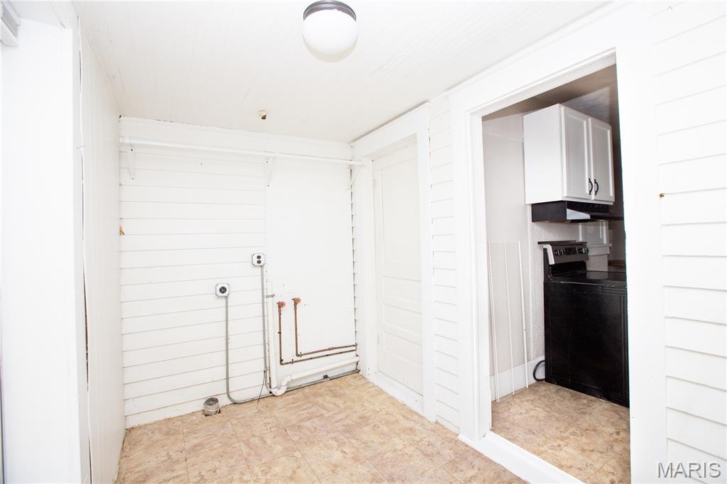 Bland, Missouri 65014, United States, 2 Bedrooms Bedrooms, ,1 BathroomBathrooms,Residential,Active,173855