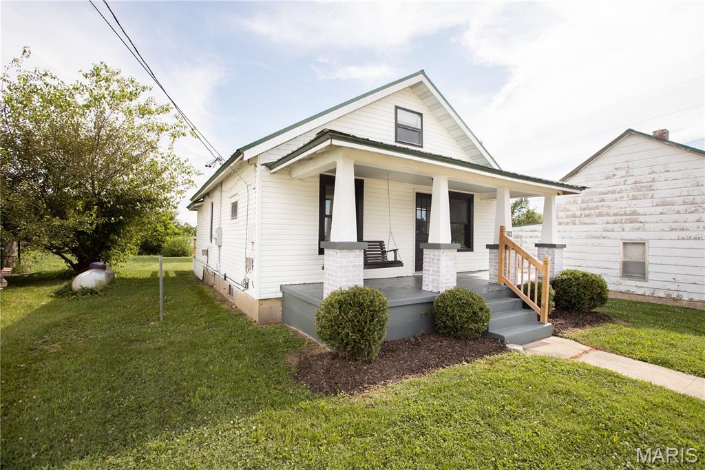Bland, Missouri 65014, United States, 2 Bedrooms Bedrooms, ,1 BathroomBathrooms,Residential,Active,173855