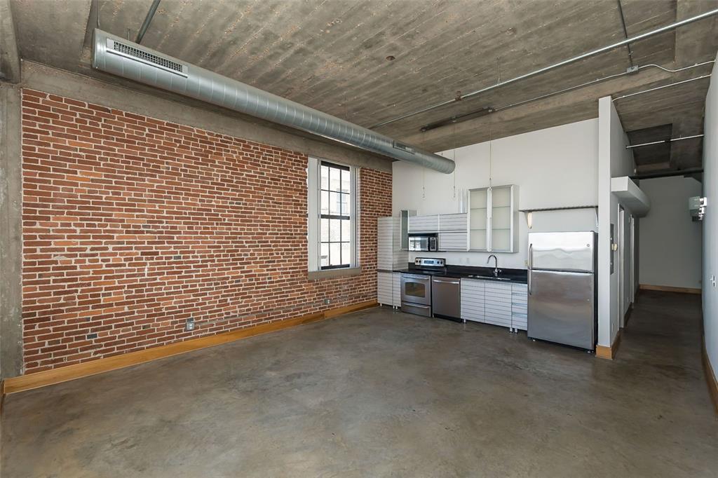 2201 Locust Street 312