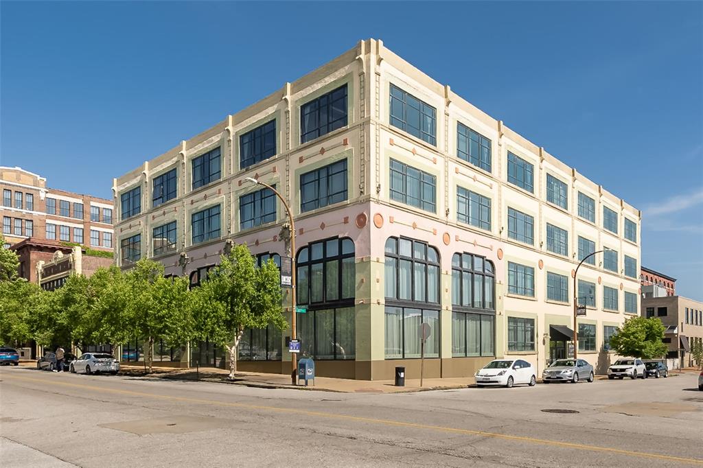 2201 Locust Street 312