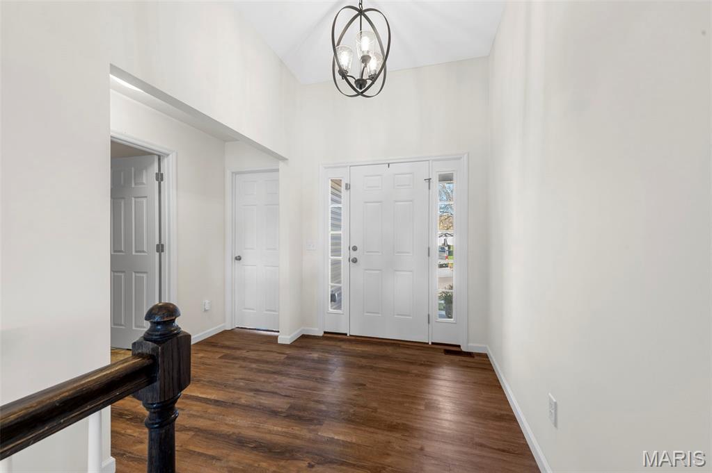 1810 Valley View Circle