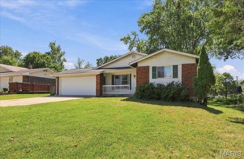 Photo of 1520 Polaris Drive, Ellisville, MO 63011 (MLS # 26058795)