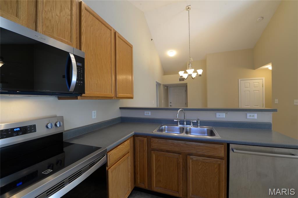 Arbor Creek Condo Seven - Residential