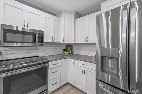 Tiny photo for 1872 Ridgeview Circle Drive, Ballwin, MO 63021 (MLS # 25072427)