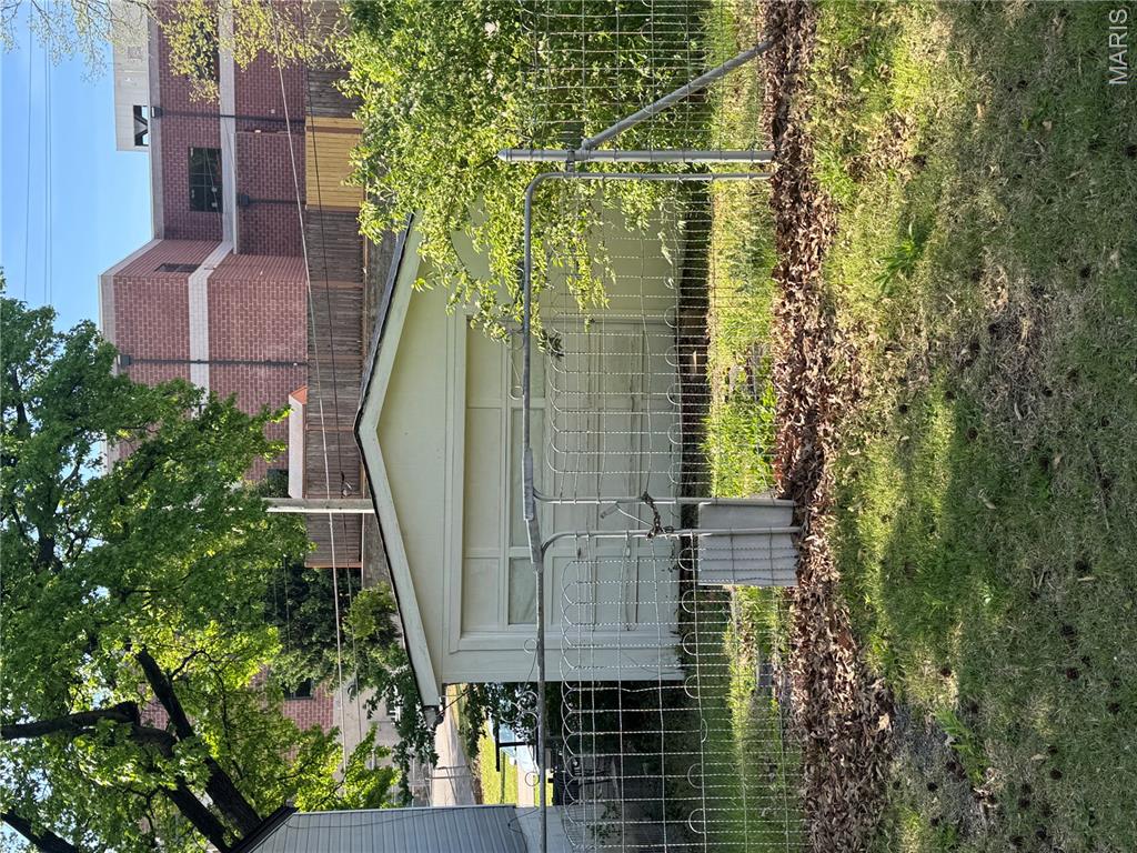Florissant Road Terrace - Residential
