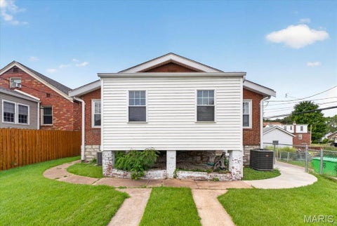 Tiny photo for 4327 Tyrolean Avenue, St Louis, MO 63116 (MLS # 26049092)