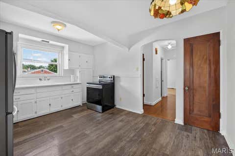 Tiny photo for 4327 Tyrolean Avenue, St Louis, MO 63116 (MLS # 26049092)