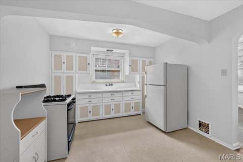 Tiny photo for 4327 Tyrolean Avenue, St Louis, MO 63116 (MLS # 26049092)