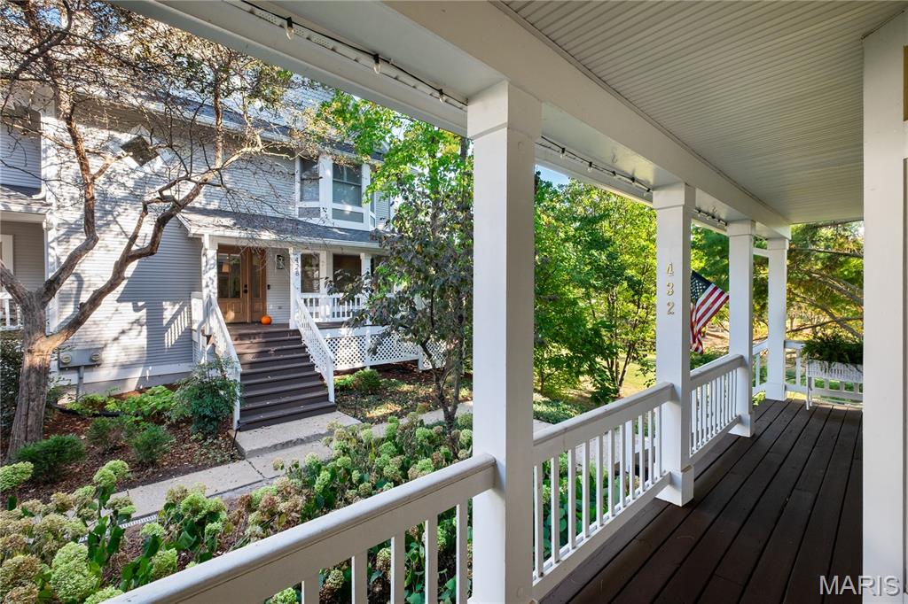 432 Reavis Place