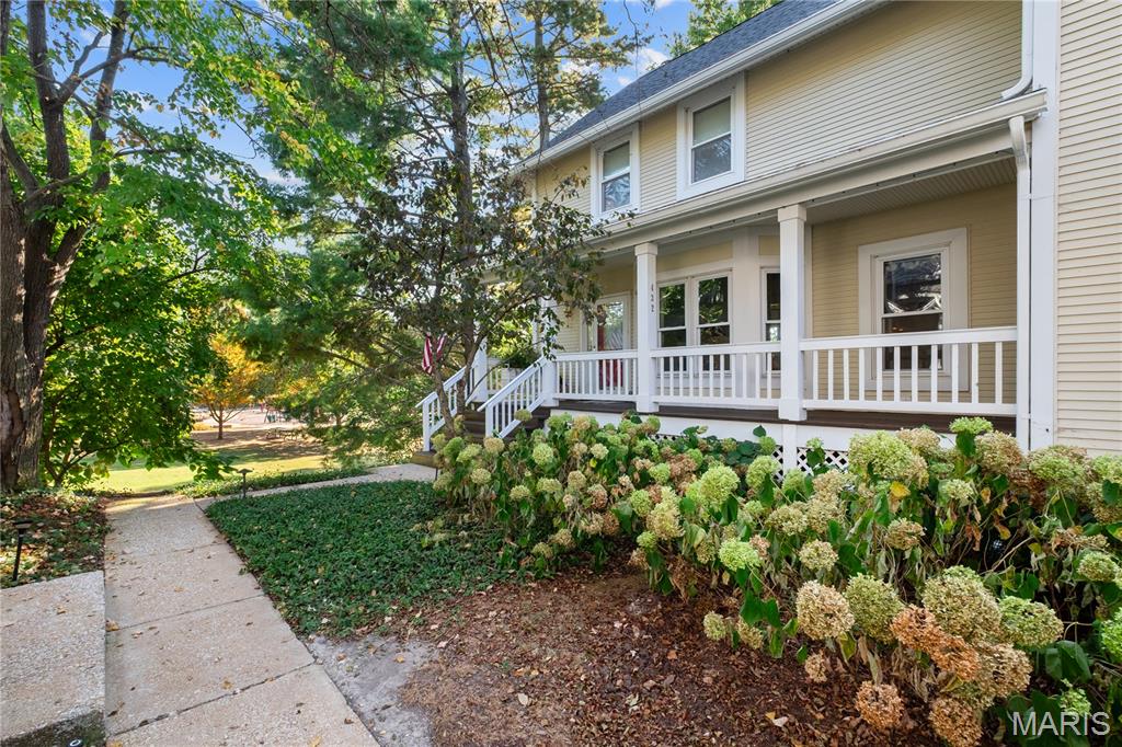 432 Reavis Place