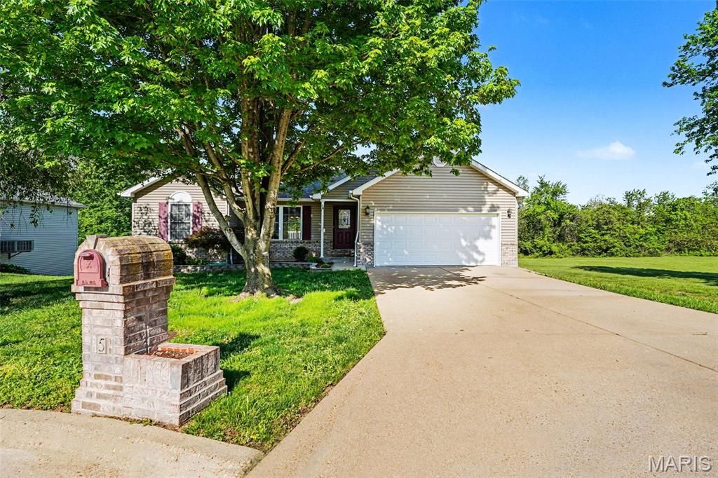 Photo of 5 Alexandria Lane, St Clair, MO 63077 (MLS # 26024014)