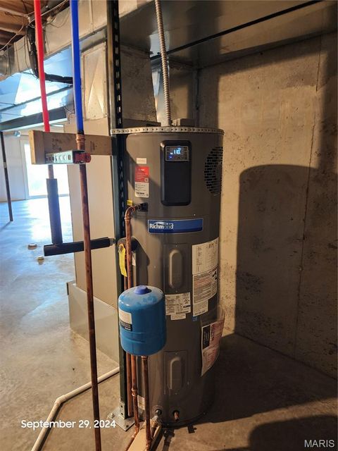 Tiny photo for 10111 Niblic Drive, Overland, MO 63114 (MLS # 26025847)