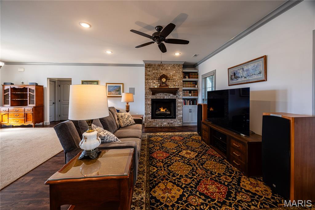 Warren Place - Residential