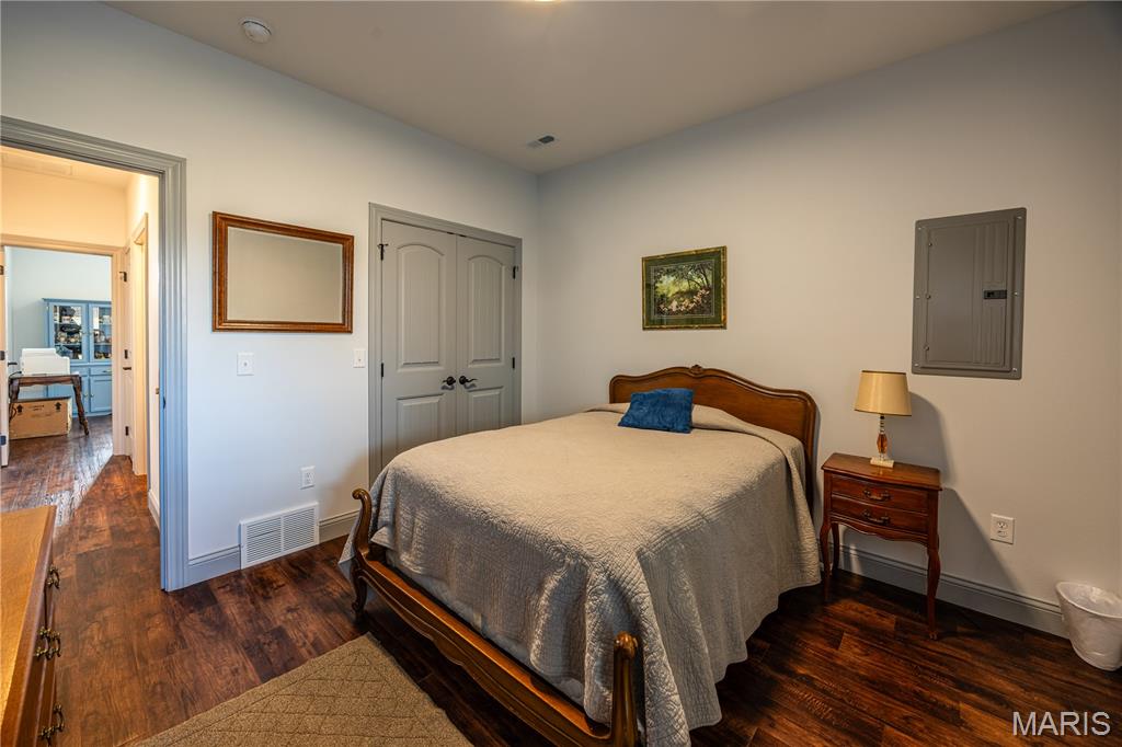 Warren Place - Residential