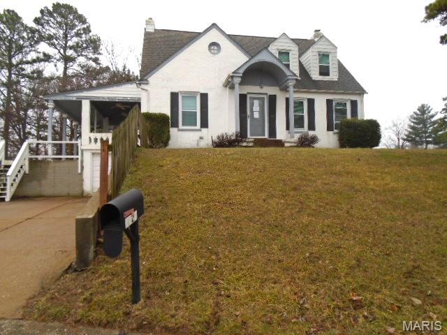 3820 N Barrington Court