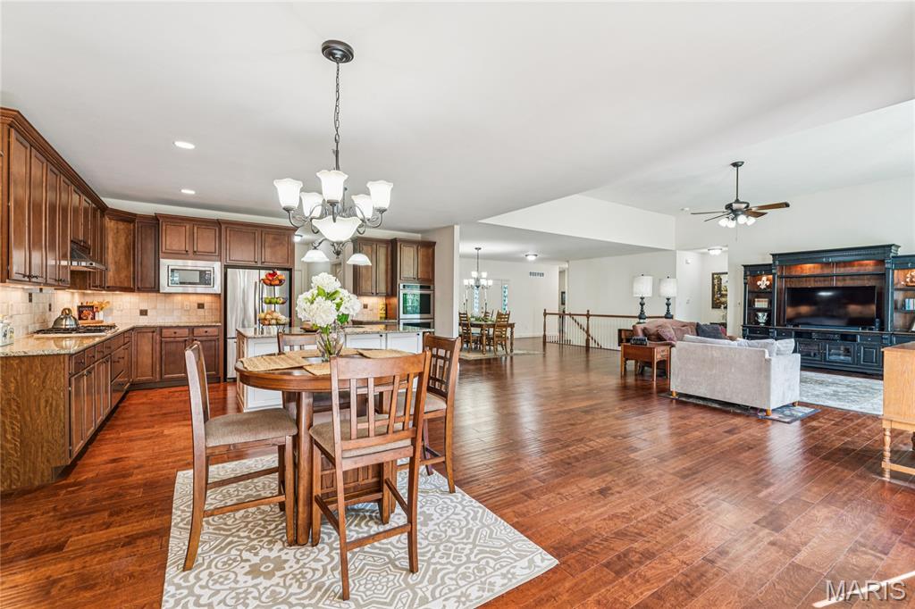 Hobbit Hollow - Residential