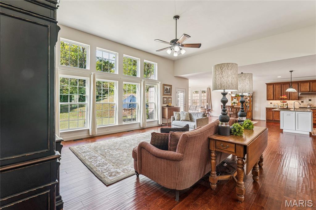 Hobbit Hollow - Residential