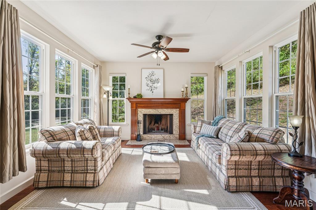 Hobbit Hollow - Residential