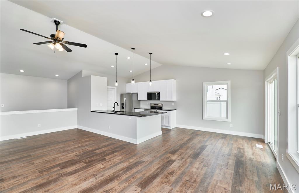 Peruque Creek Manor - Residential