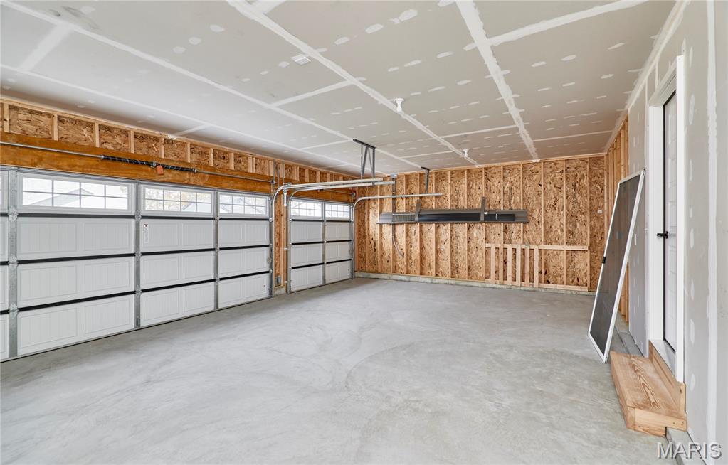 Peruque Creek Manor - Residential