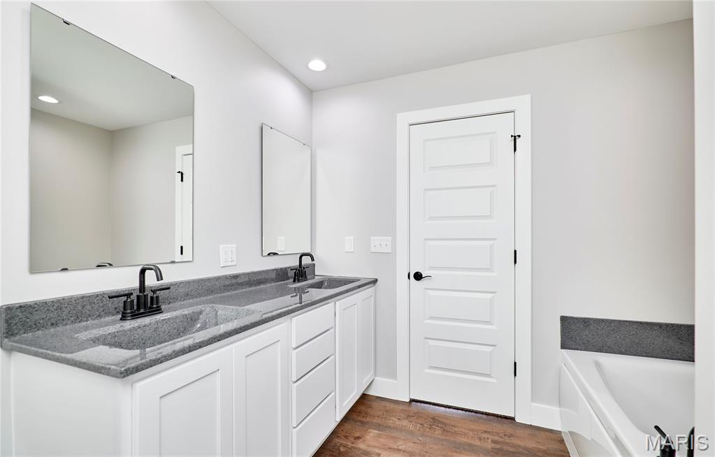 Peruque Creek Manor - Residential