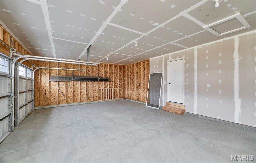 Peruque Creek Manor - Residential