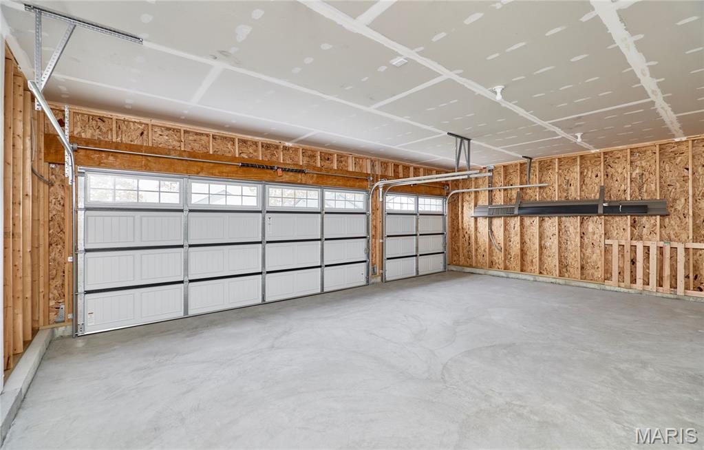 Peruque Creek Manor - Residential