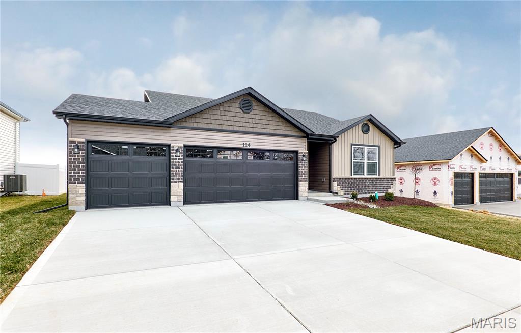 Peruque Creek Manor - Residential