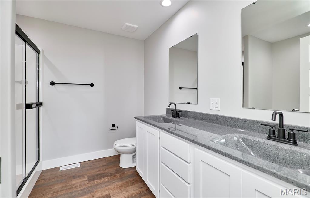 Peruque Creek Manor - Residential