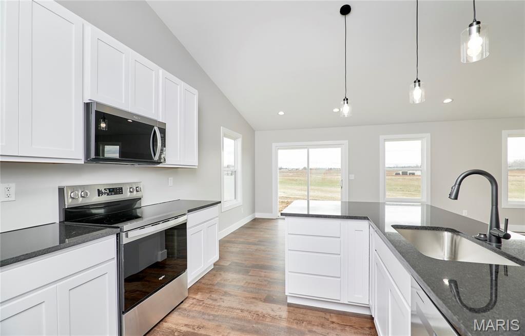 Peruque Creek Manor - Residential