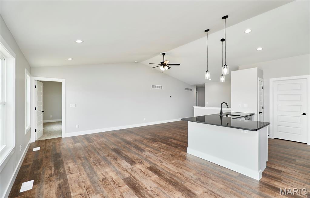 Peruque Creek Manor - Residential