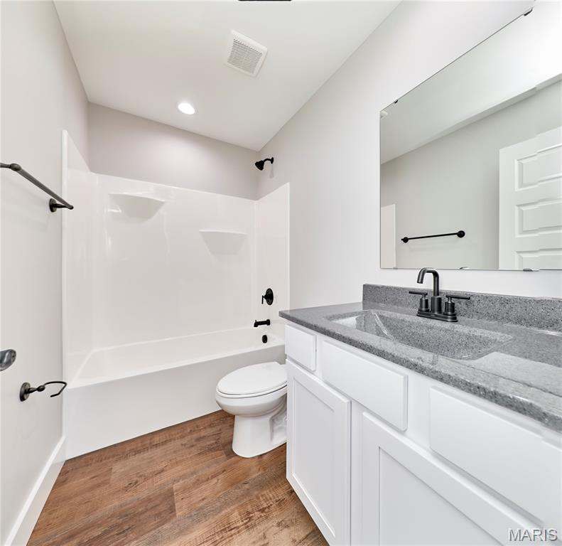 Peruque Creek Manor - Residential