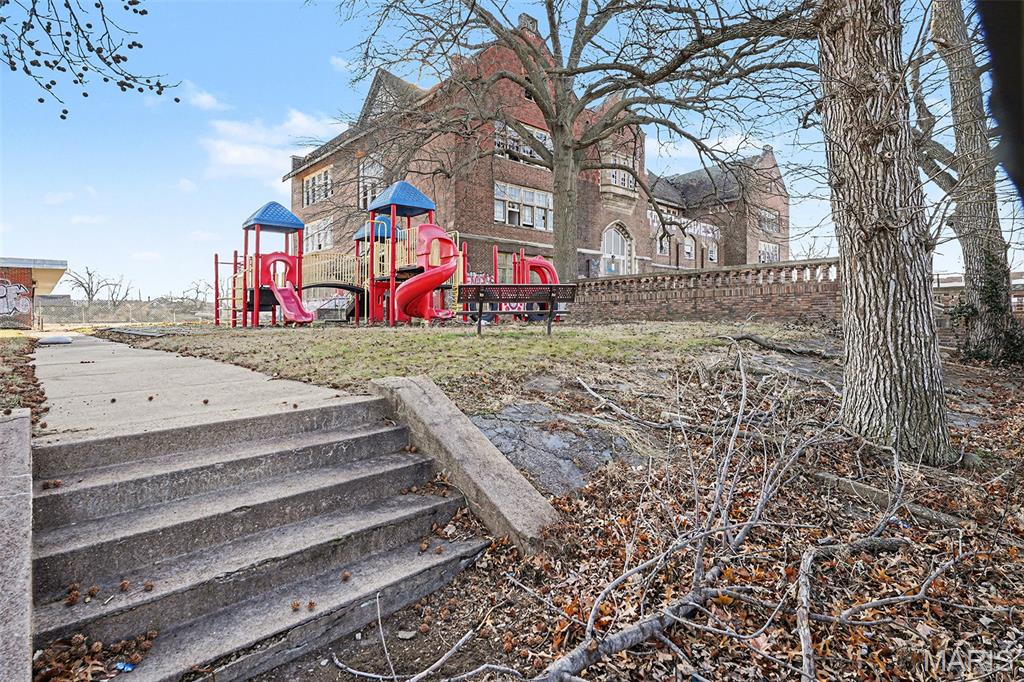 Woodland - Commercial Sale