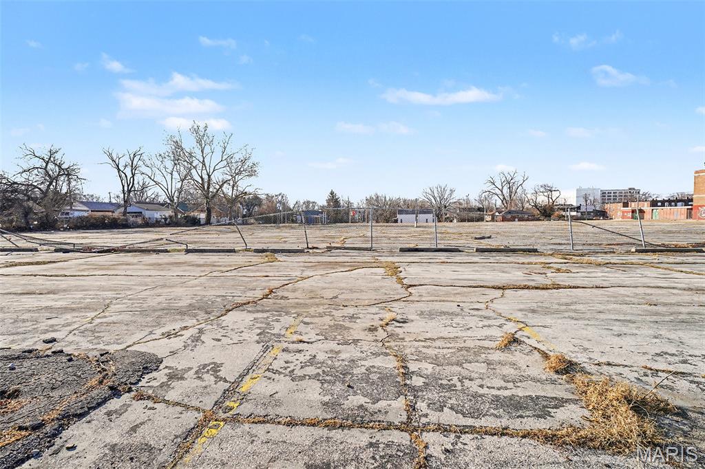 Woodland - Commercial Sale