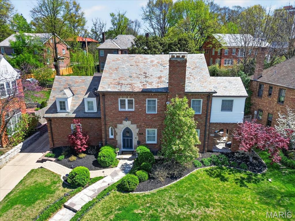 Davis Place - Residential