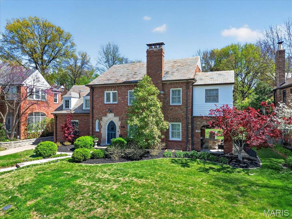 Davis Place - Residential