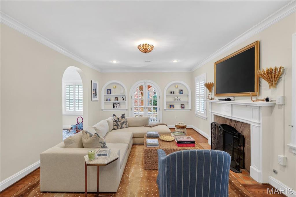 Davis Place - Residential