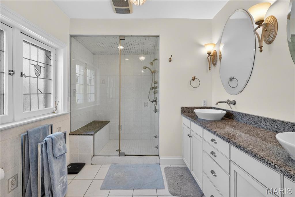 Davis Place - Residential